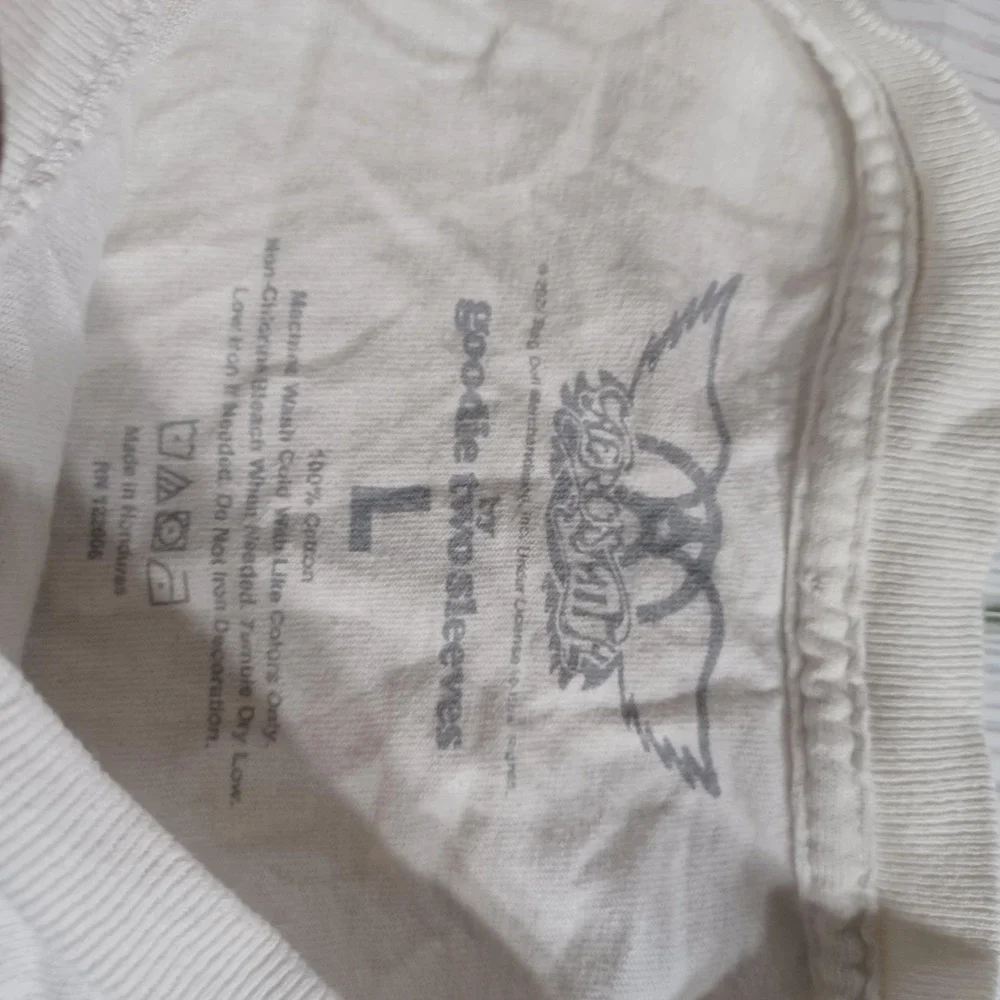 Goodie Two Sleeves Aerosmith Shirt Mens Large White Boston MA Rock Graphic Tee